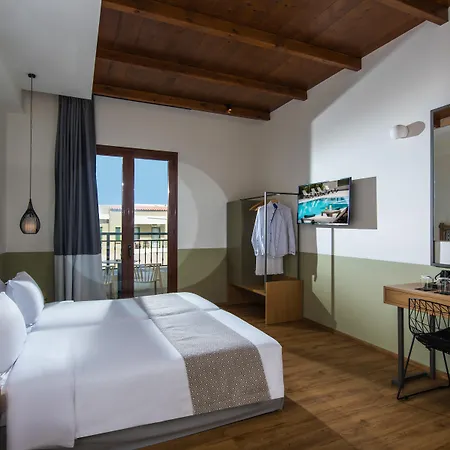 Petousis & Hotel