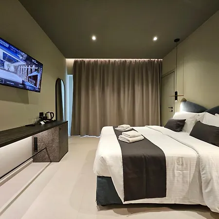 Petousis & Hotel Amoudara (Heraklion)